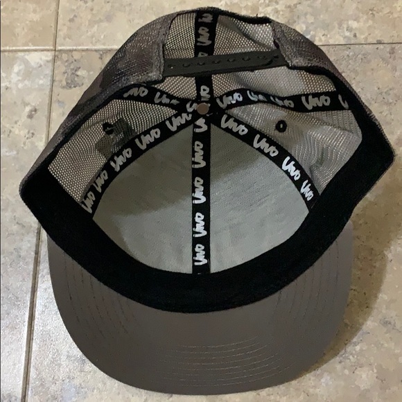 BNWT Vivo Hat - Picture 5 of 8